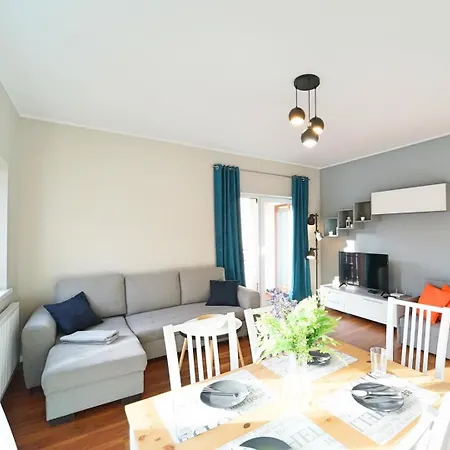 Everysky - Emilii Plater 18-18a * Karpacz