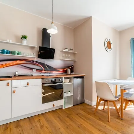 Everysky - Emilii Plater 18-18a * Karpacz