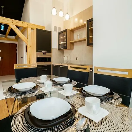 Everysky - Emilii Plater 18-18a *