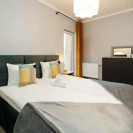 Everysky - Emilii Plater 18-18a * Karpacz