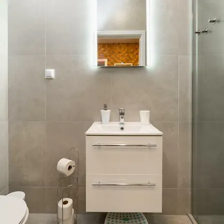 Everysky - Emilii Plater 18-18a