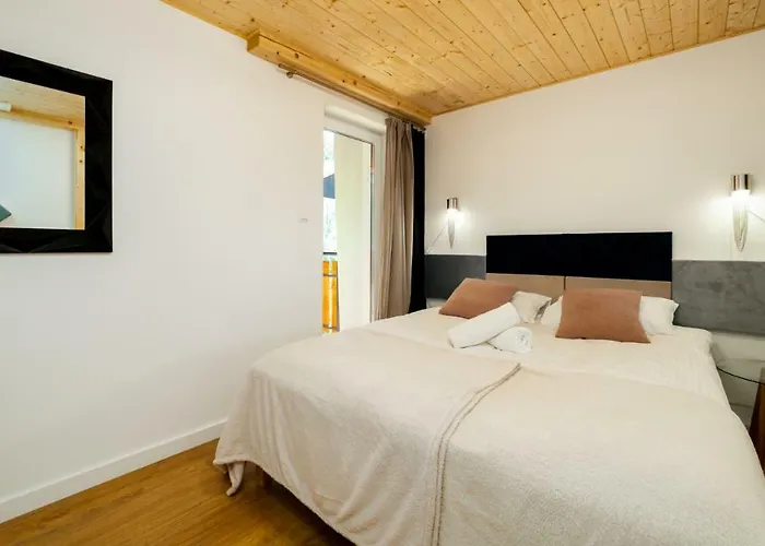 Everysky - Emilii Plater 18-18a * كارباش